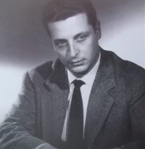 El tenor español Alfredo Kraus en una imagen en blanco y negro usada para ilustrar la expresión llevar la voz cantante.